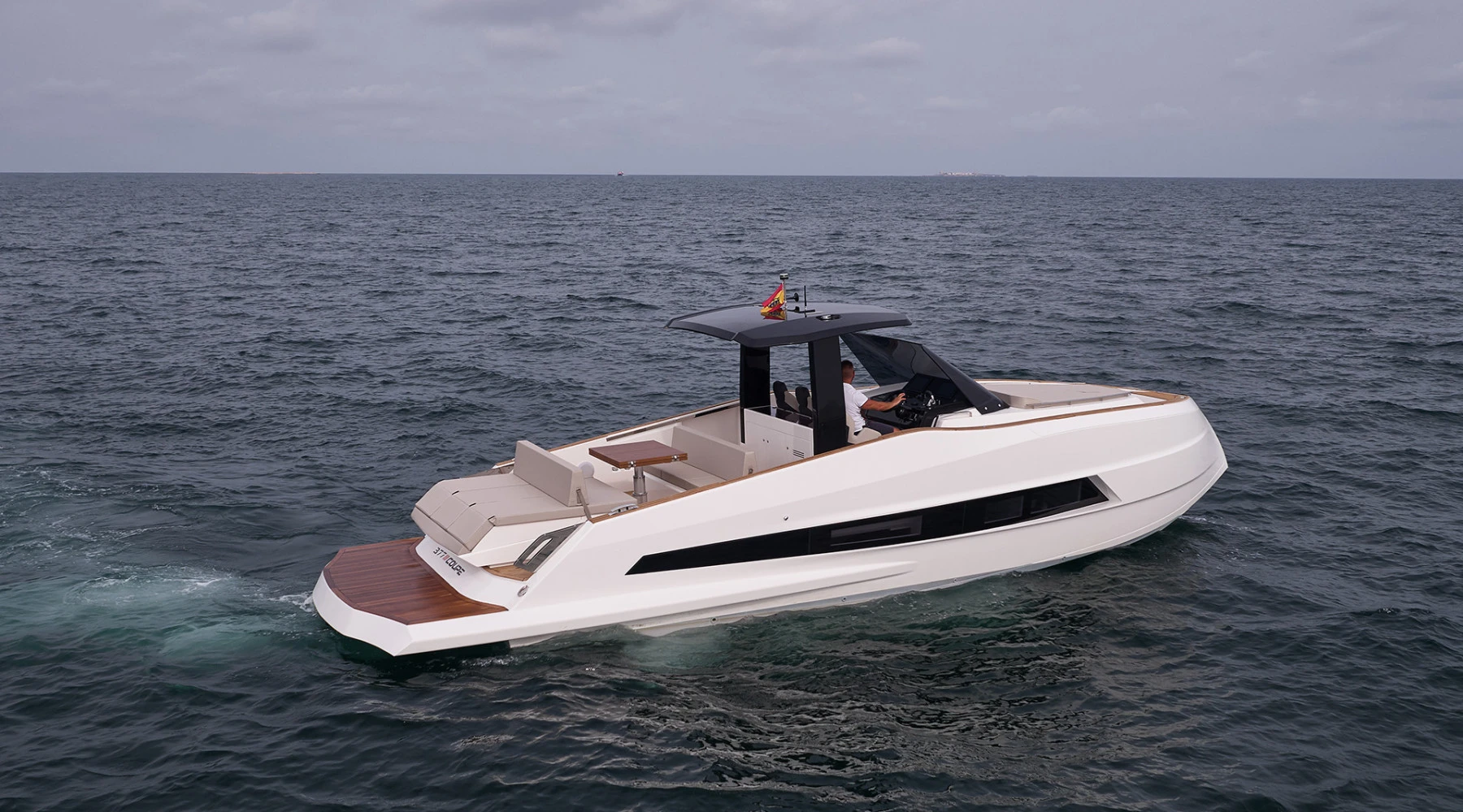 Astondoa 377 Coupe 3