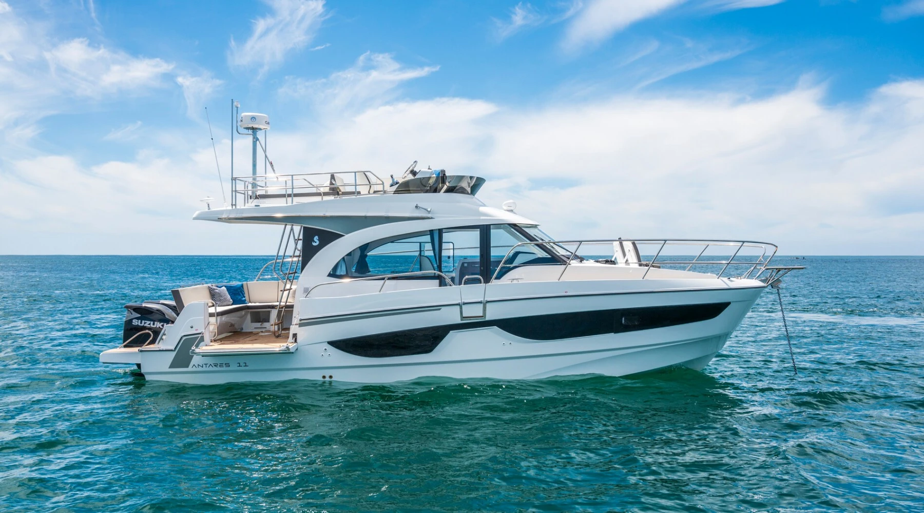 Beneteau Antares 11 Fly 3