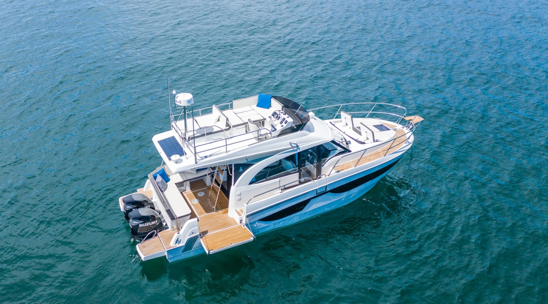Beneteau Antares 11 Fly 4