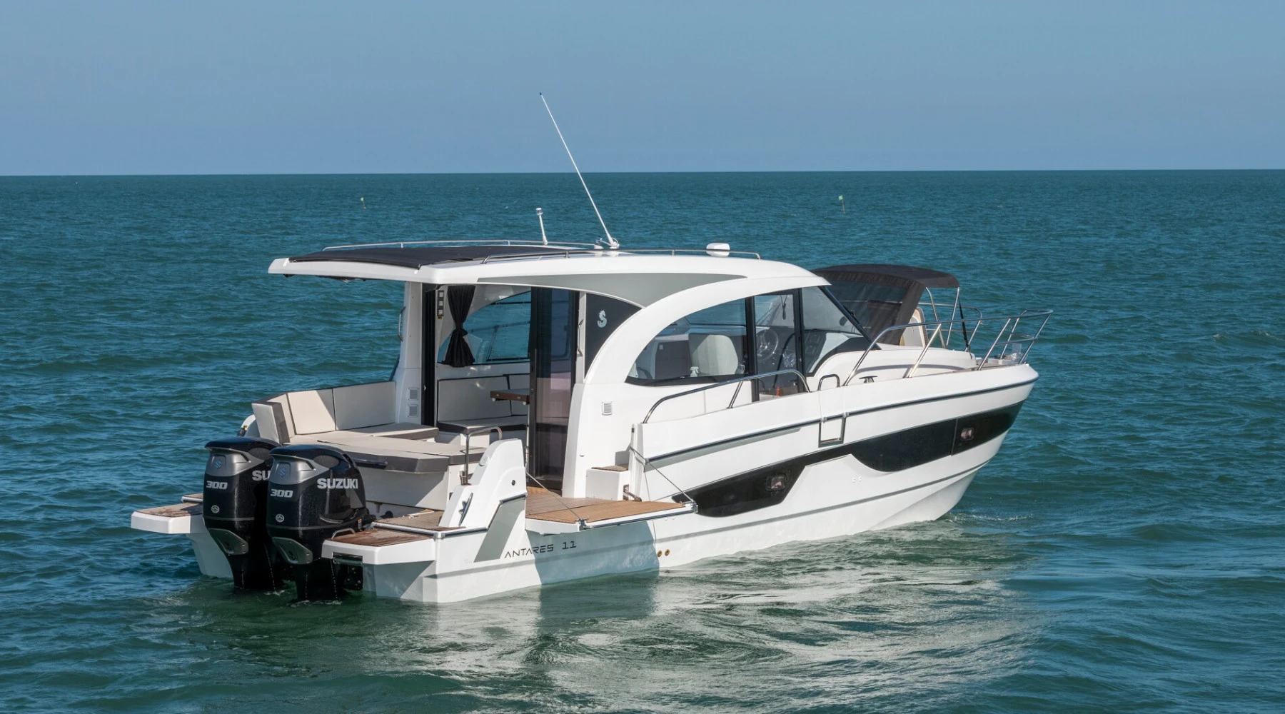 Beneteau Antares 11 Coupe 4