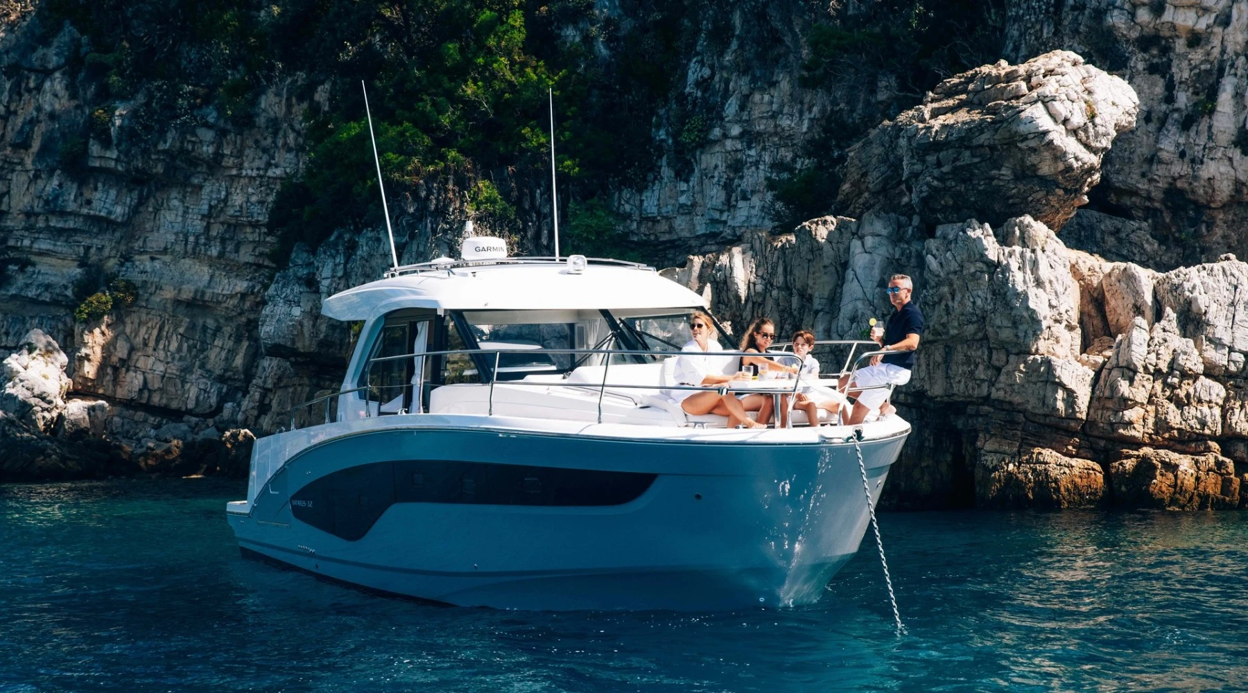 Beneteau Antares 12 Coupe 2