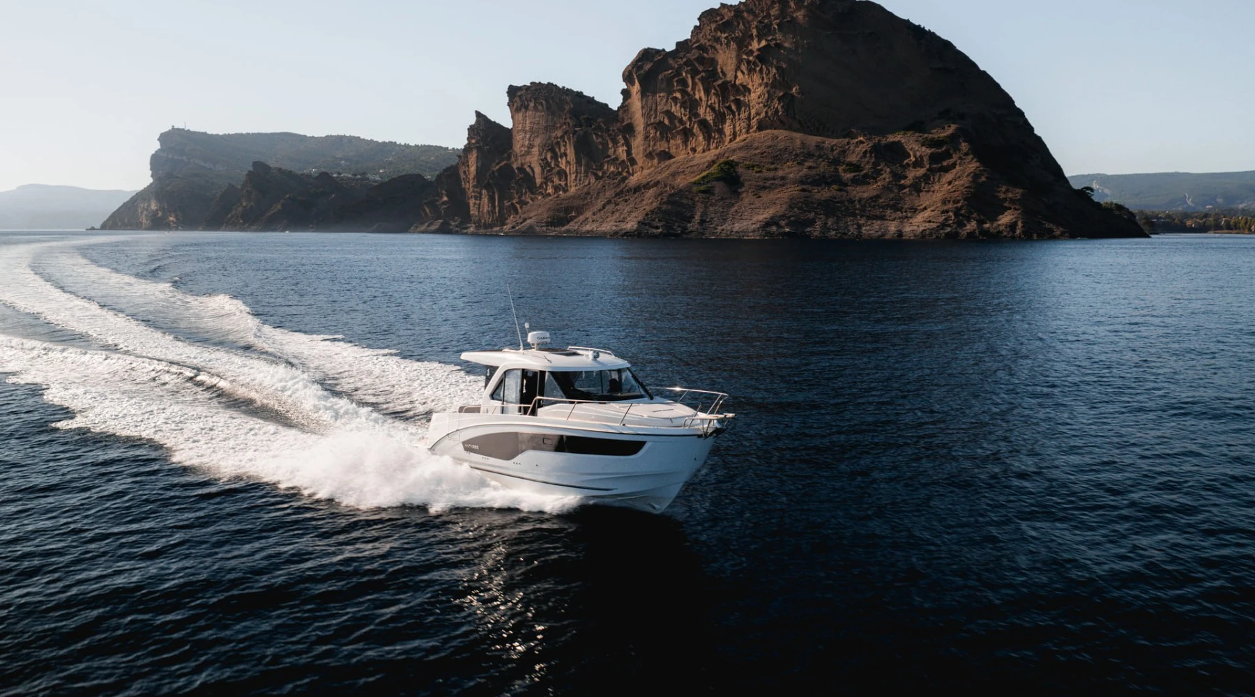 Beneteau Antares 9 OB 2
