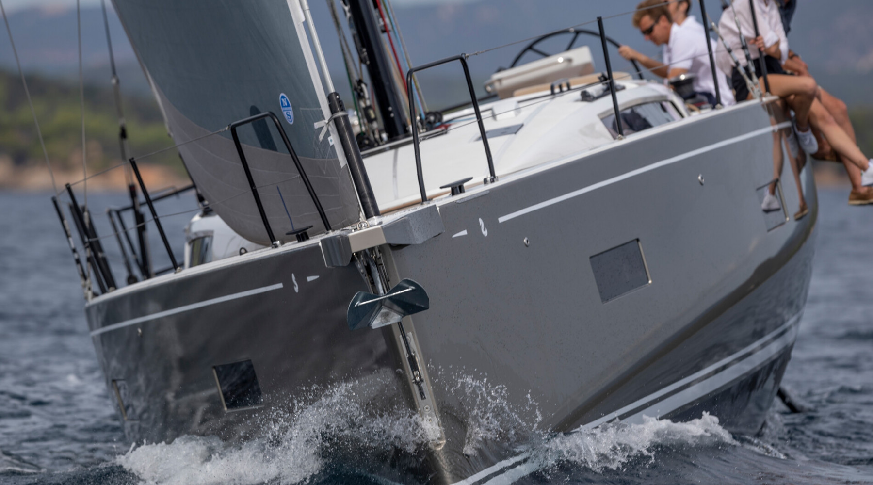 first_44_beneteau_first_44_03.JPG