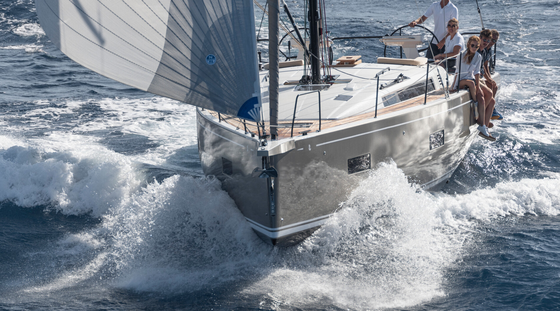 first_44_beneteau_first_44_04.JPG