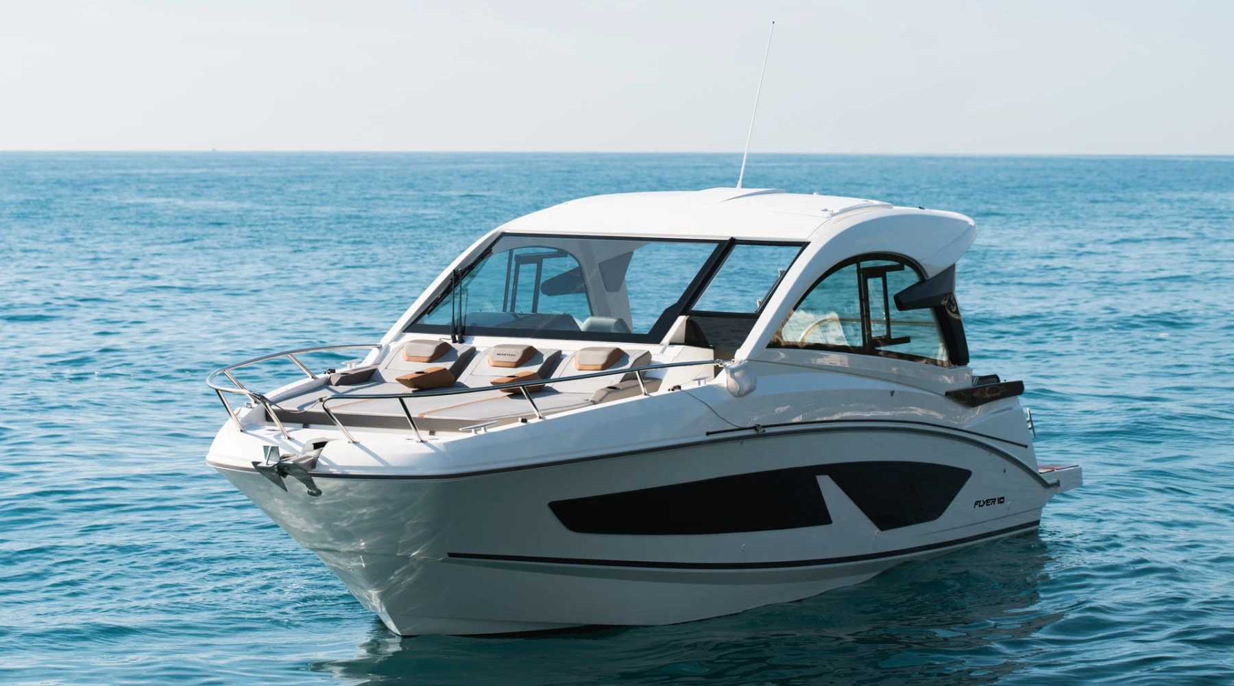 Beneteau Flyer 10 Sport Top 3