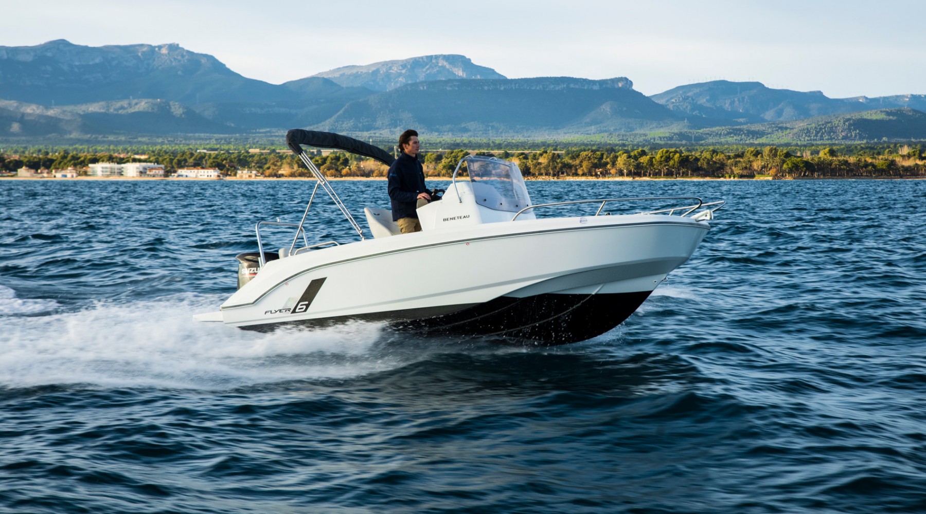 flyer_6_spacedeck_foto_catalogo_beneteau_flyer_6_spacedeck_02_fun.JPG