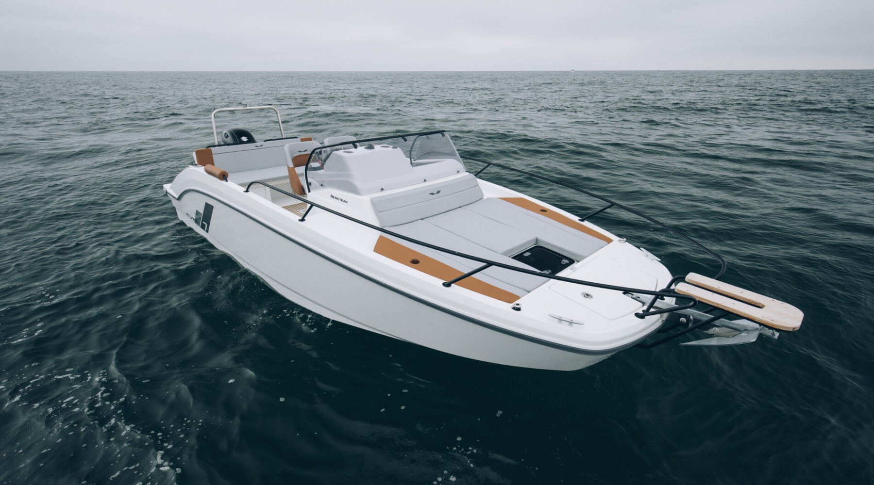 flyer_7_sundeck_foto_catalogo_beneteau_flyer_7_sundeck_02_fondear.JPG