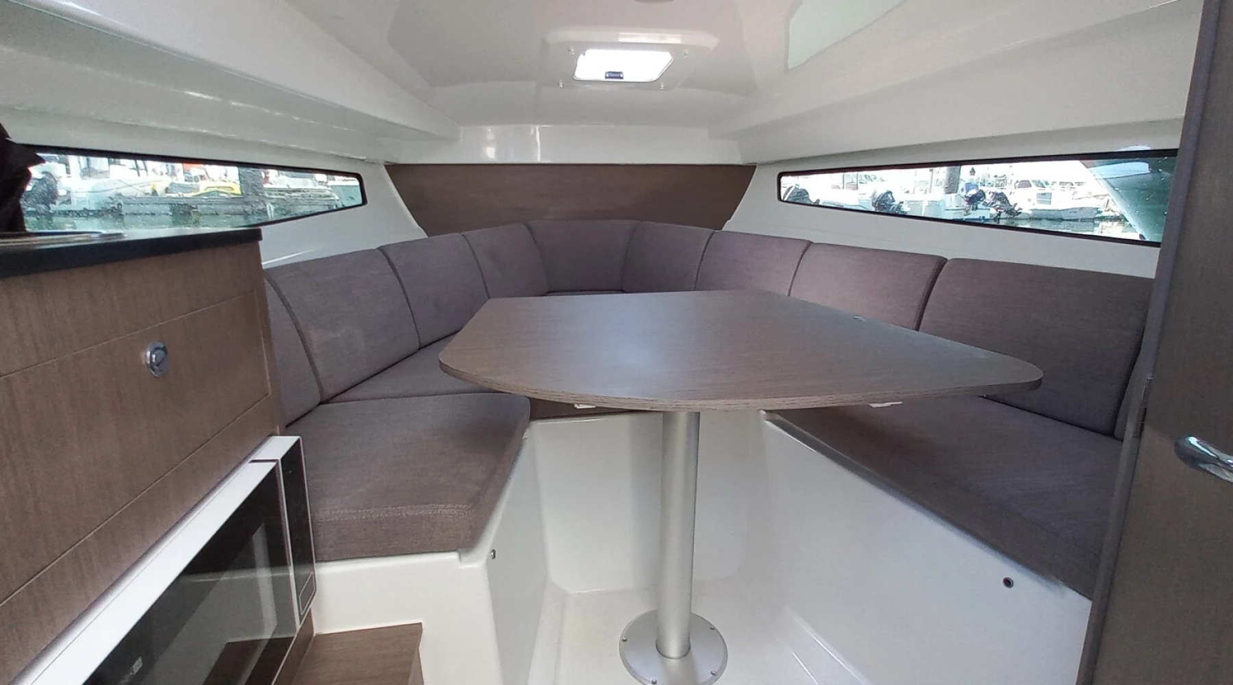 Beneteau Flyer 8 SUNdeck 2