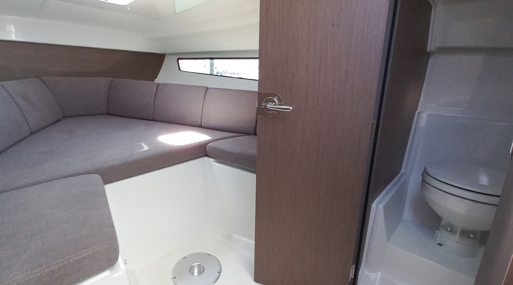 flyer_8_sundeck_beneteau_flyer_8_sundeck_11.JPG