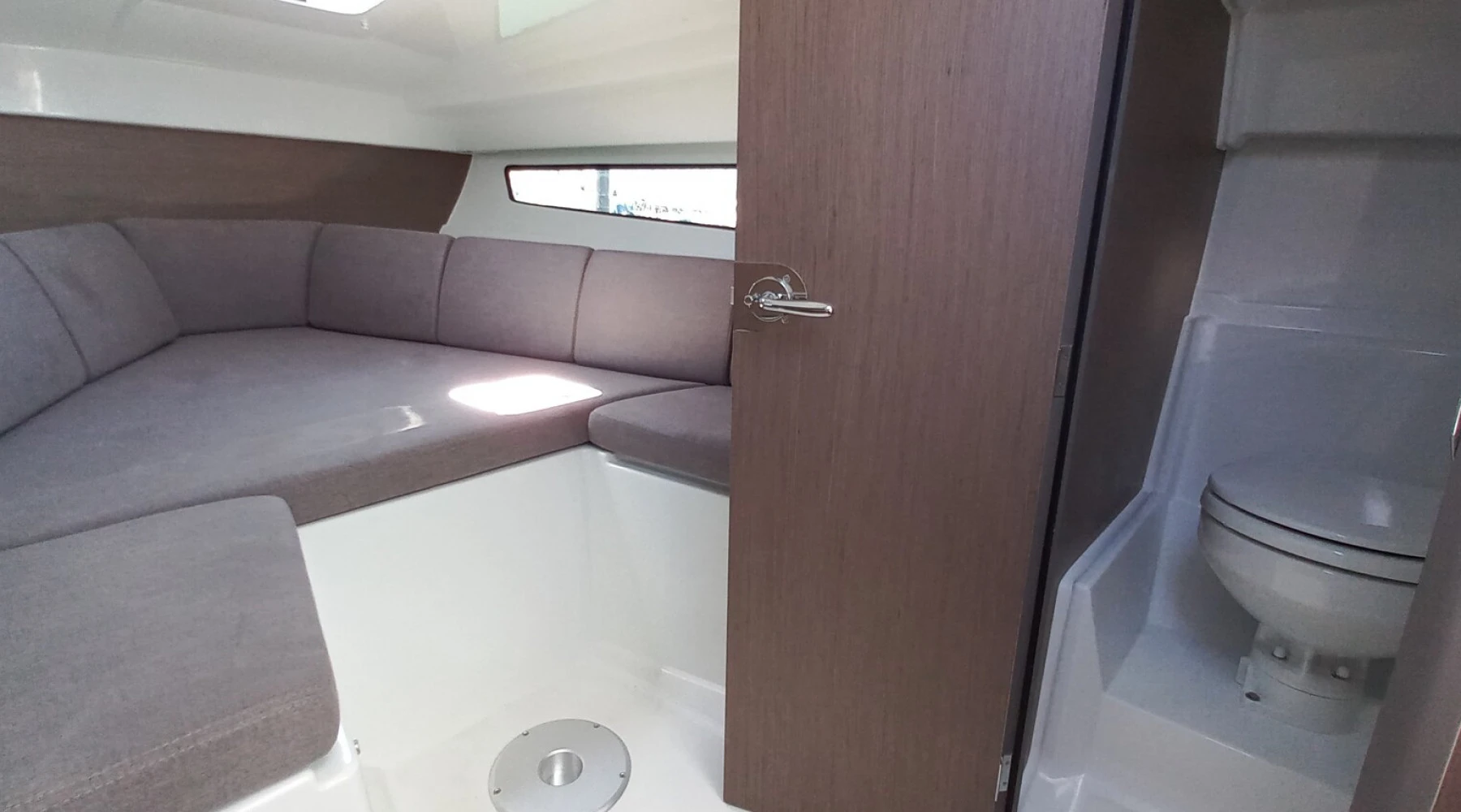 Beneteau Flyer 8 SUNdeck 3