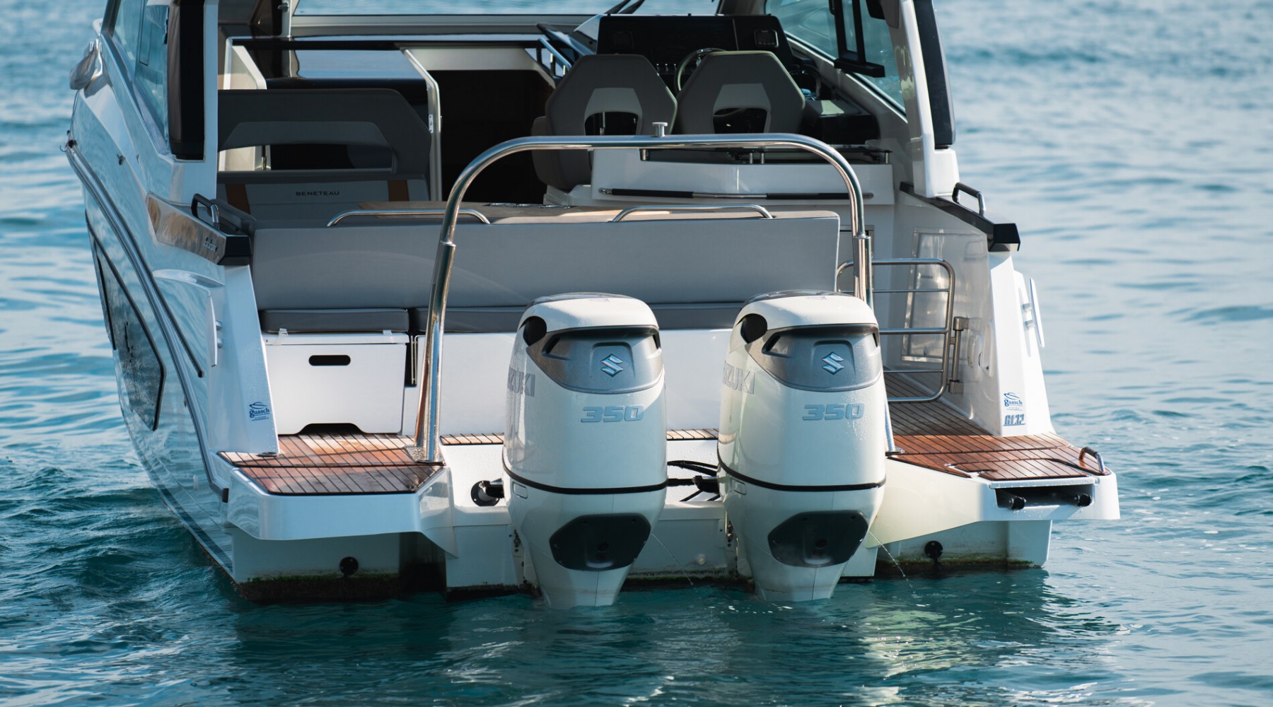 gran_turismo_32_ob_foto_catalogo_beneteau_gran_turismo_32_ob_17_motorizacion_suzuki_350cv.JPG