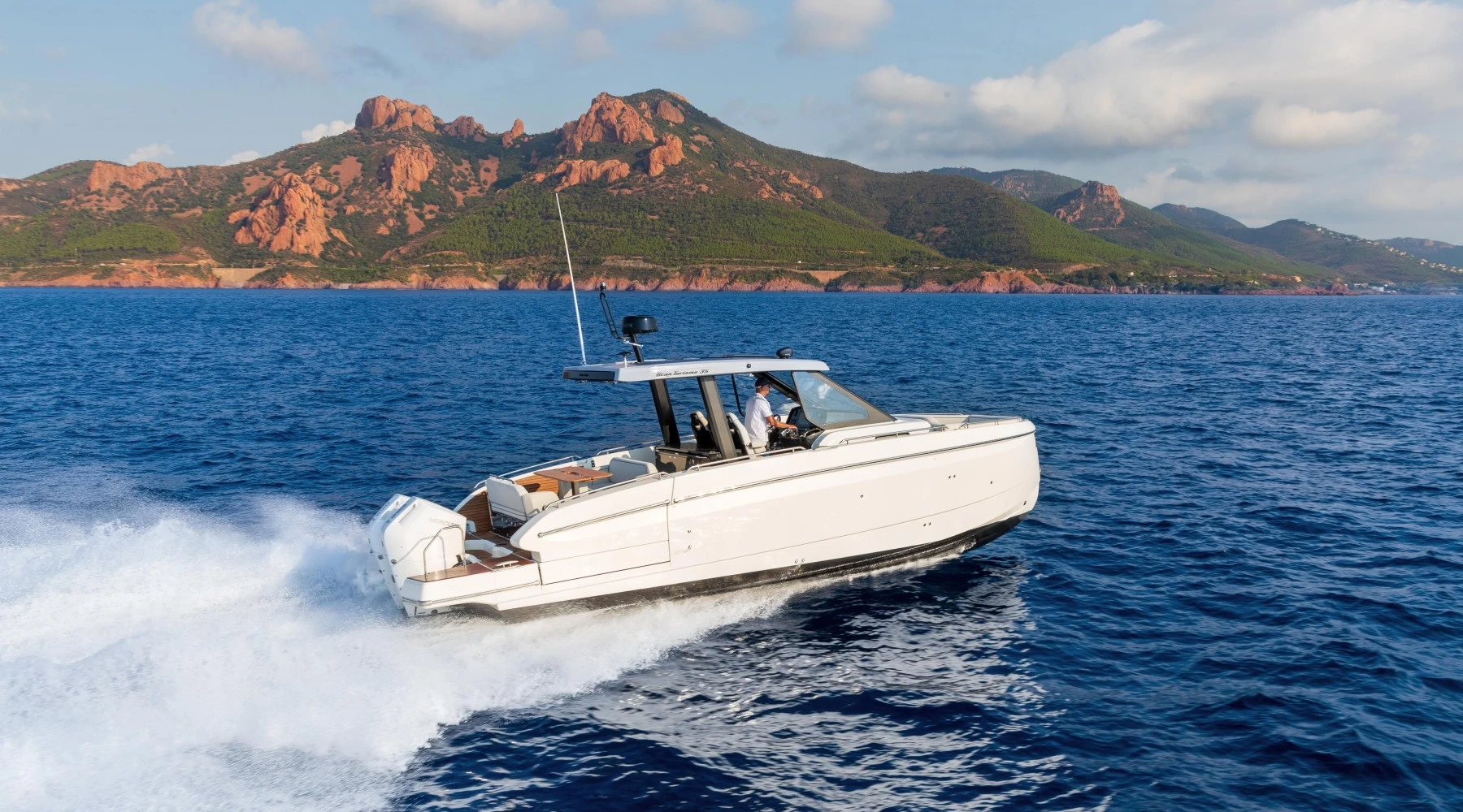 Beneteau Gran Turismo 35 2