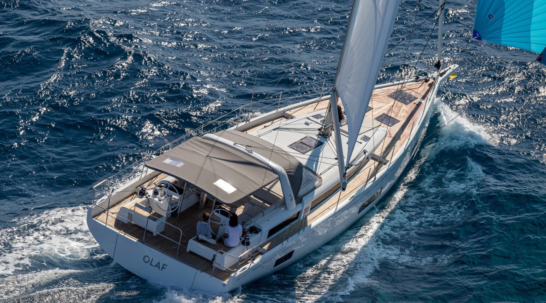 Beneteau Oceanis Yacht 54 2