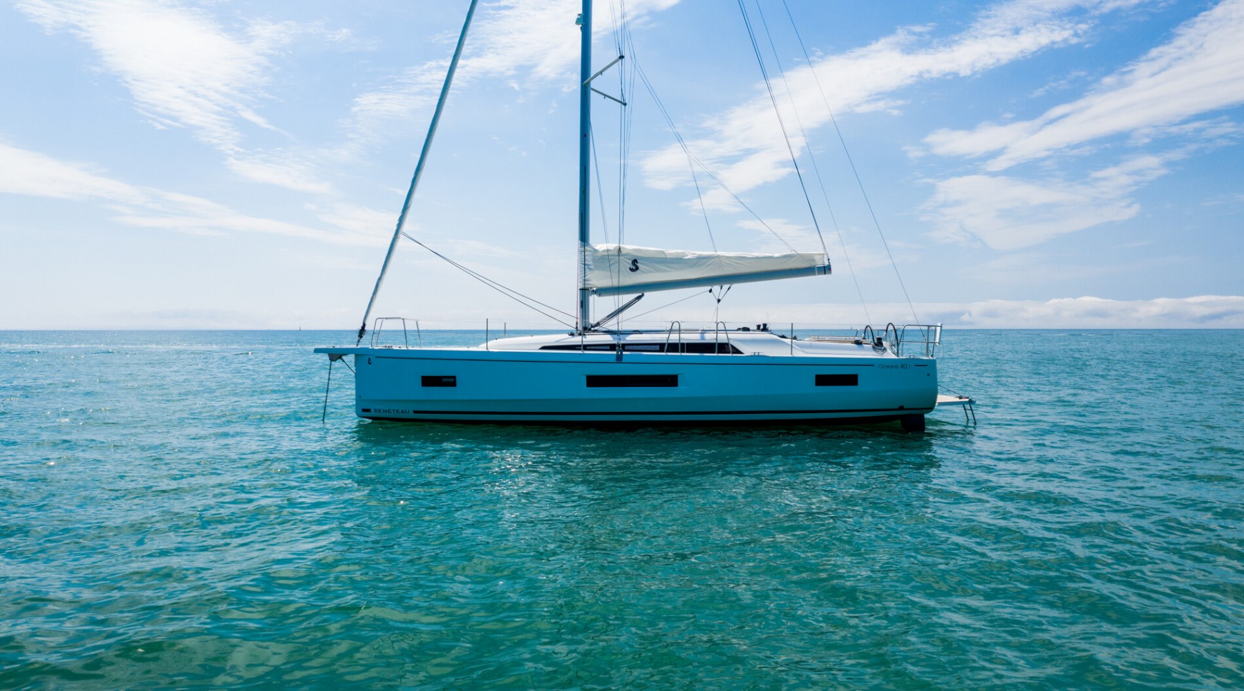 oceanis_401_foto_catalogo_beneteau_oceanis_40_1_09_fondeo.JPG