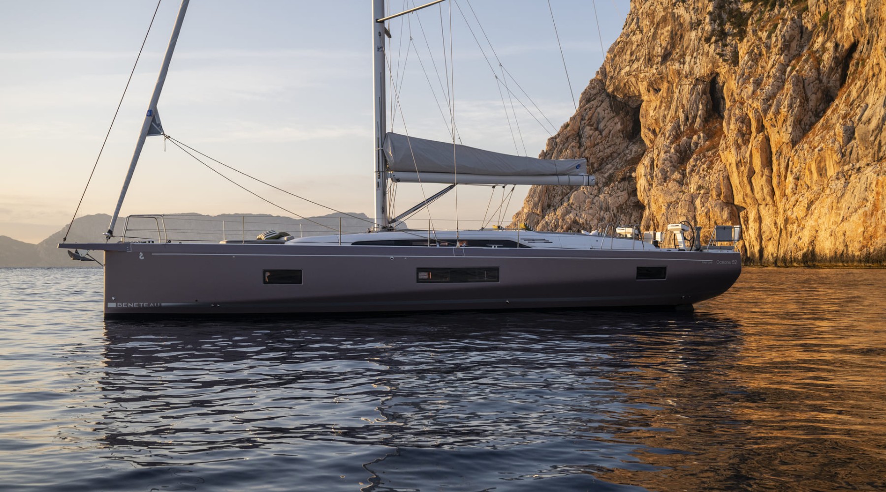 oceanis_52_fotos_catalogo_beneteau_oceanis_52_new_2.jpg