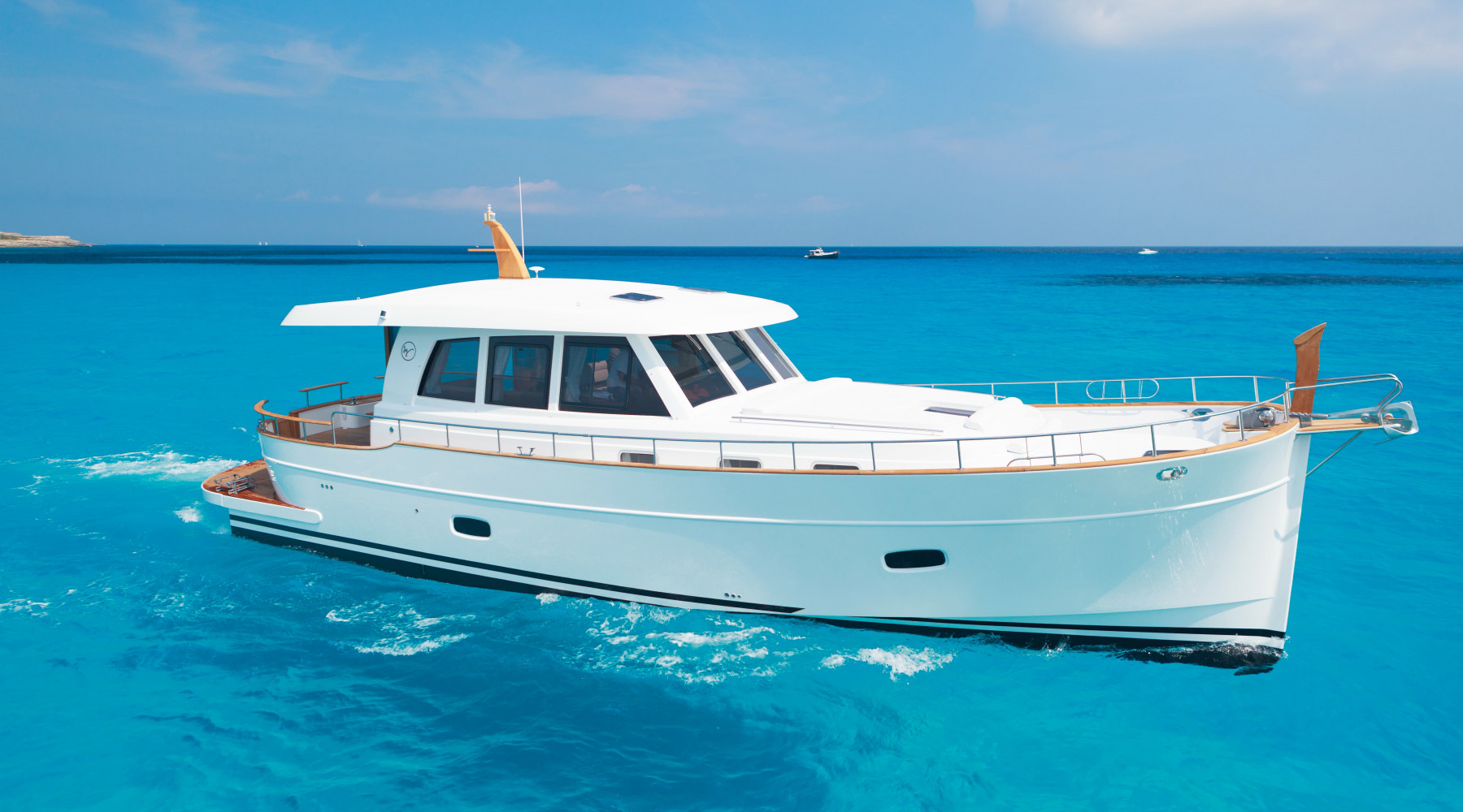 menorquin_55_ht_foto_catalogo_sasga_yachts_menorquin_54_ht_00_lifestyle.jpg