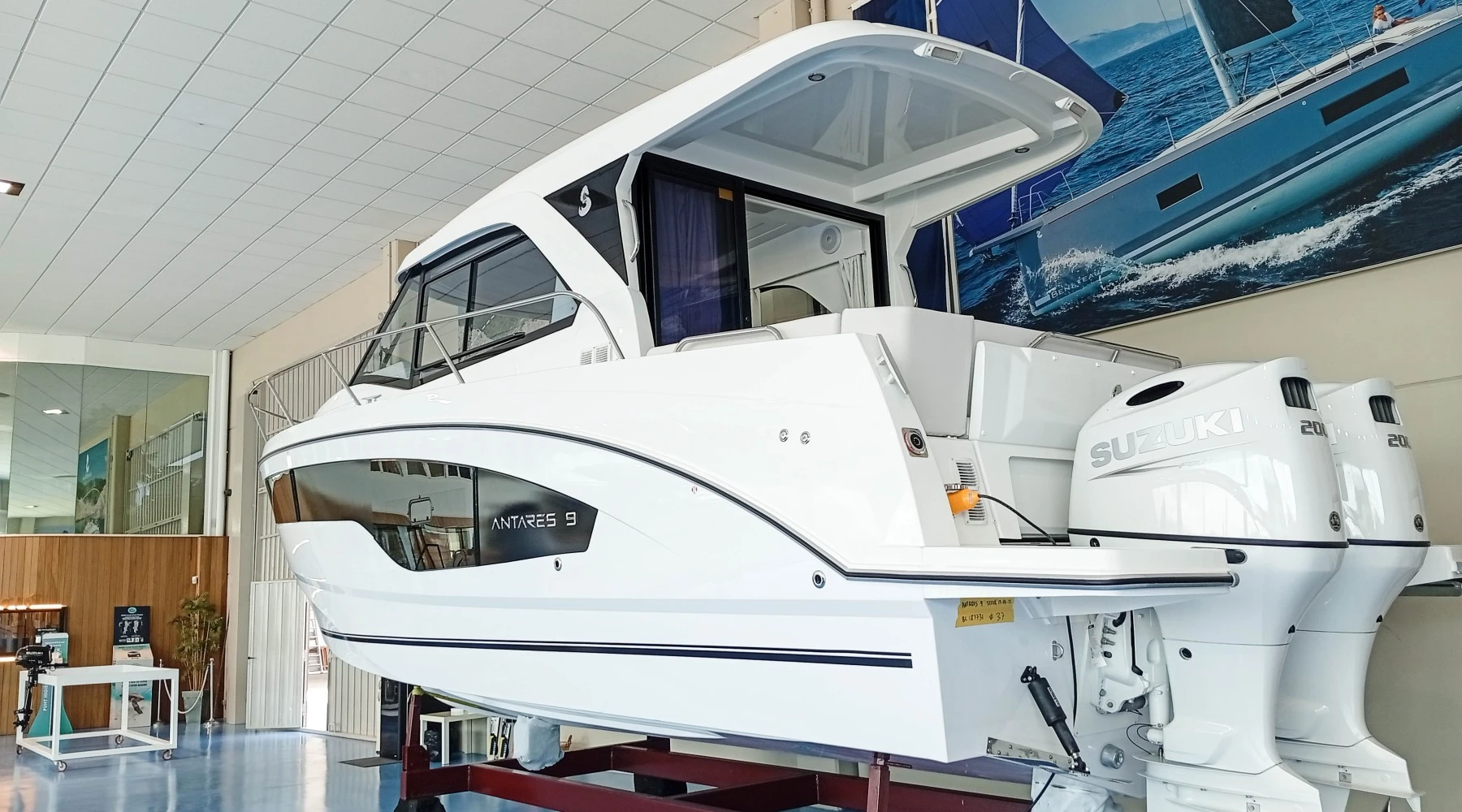 Beneteau Antares 9 OB 3