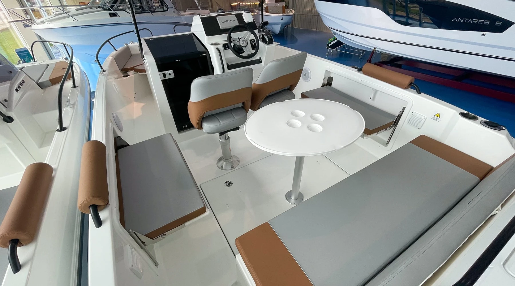 Beneteau Flyer 7 SpaceDeck 3