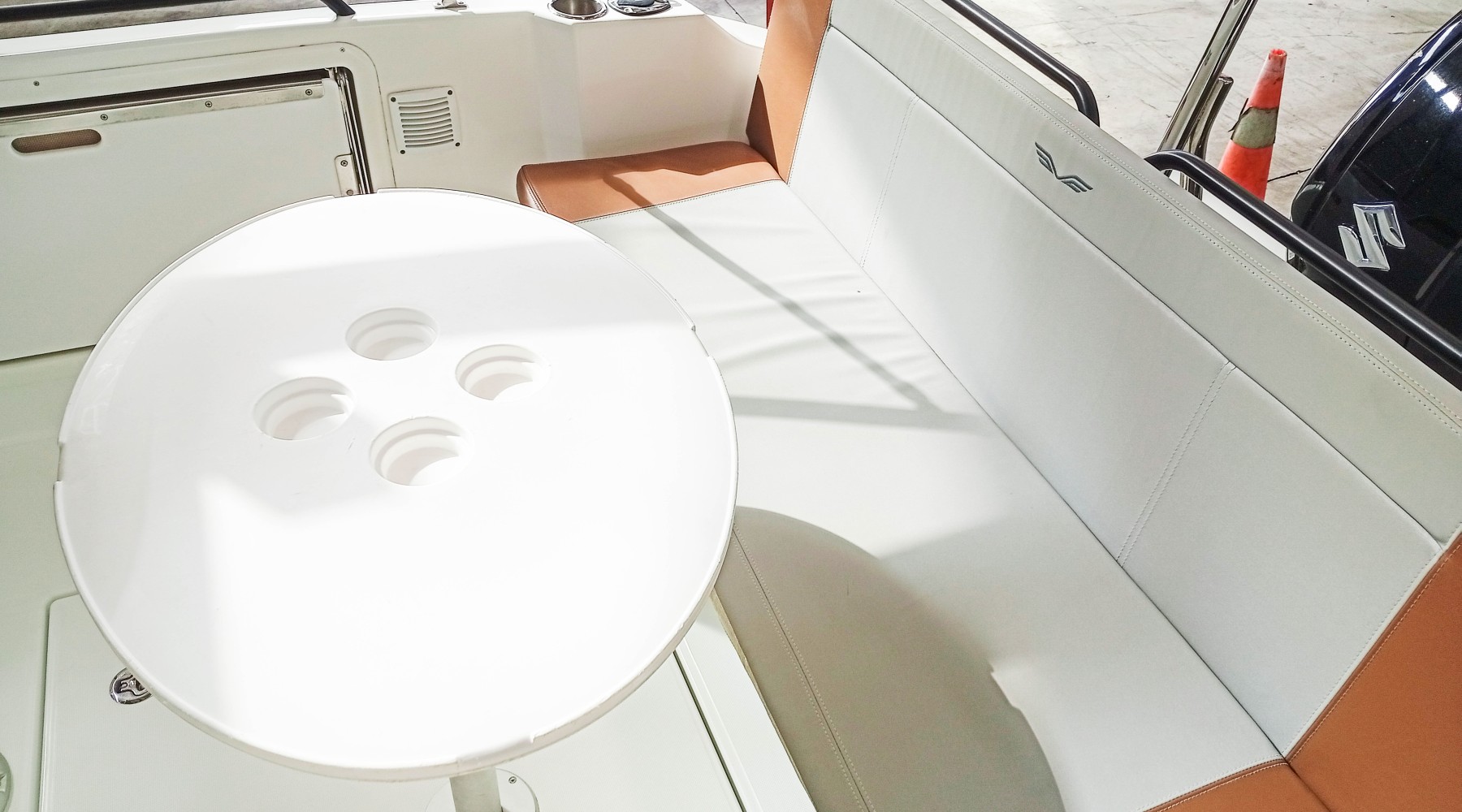 atenea_flyer_7_sundeck_edit_3jpg.jpg