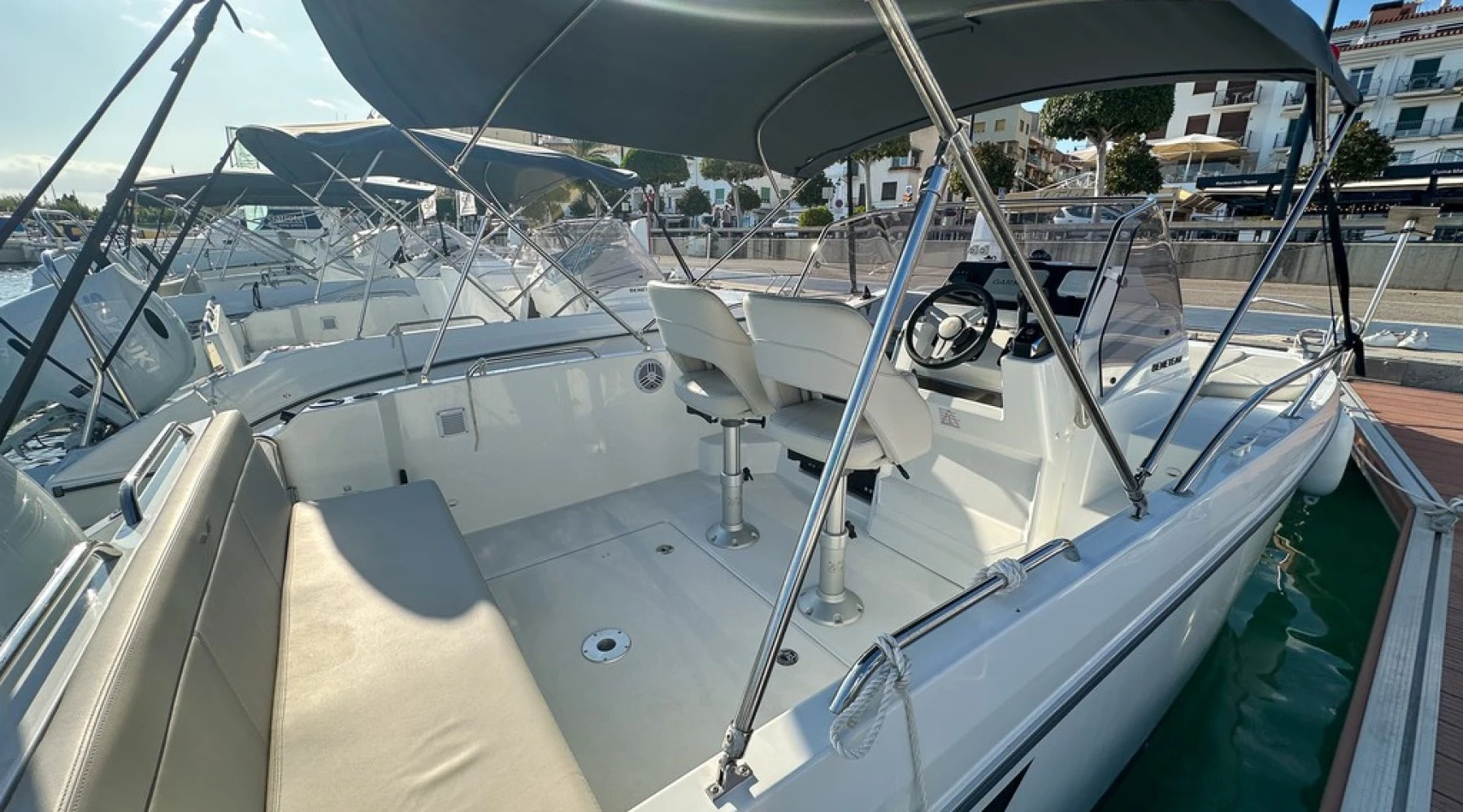 Beneteau Flyer 7 SunDeck GARBÍ 4