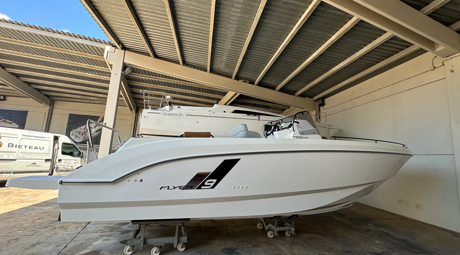 Beneteau Flyer 9 SpaceDeck 2