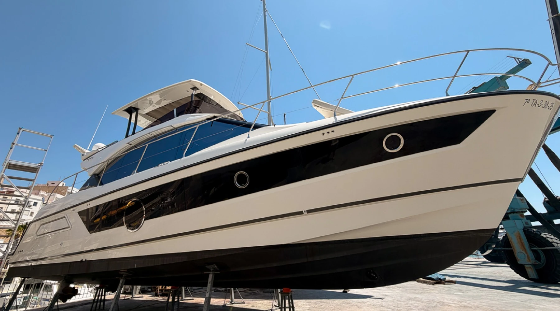 Beneteau Monte Carlo 52 OLA BLANCA 2