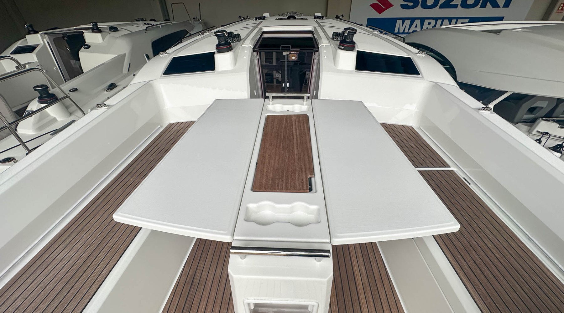 beneteau_oceanis_37_1_bc187922_3.jpg