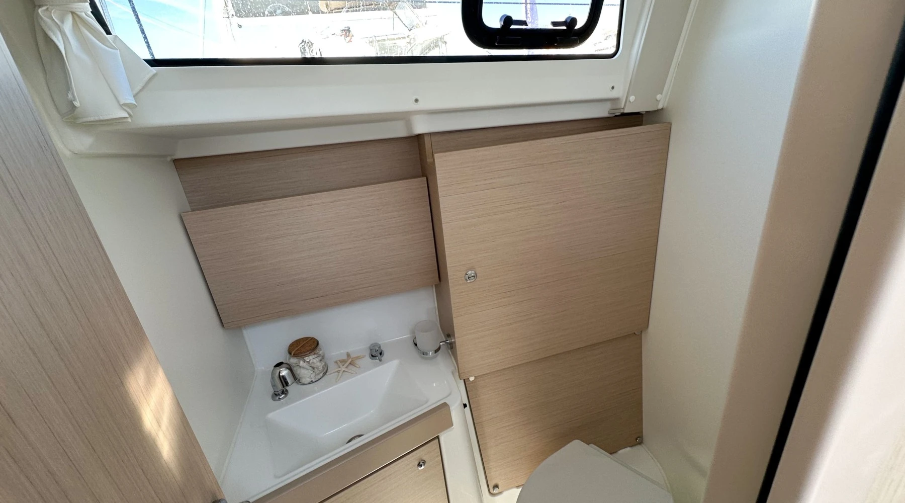 Beneteau Oceanis 38.1 TRITÓN 4