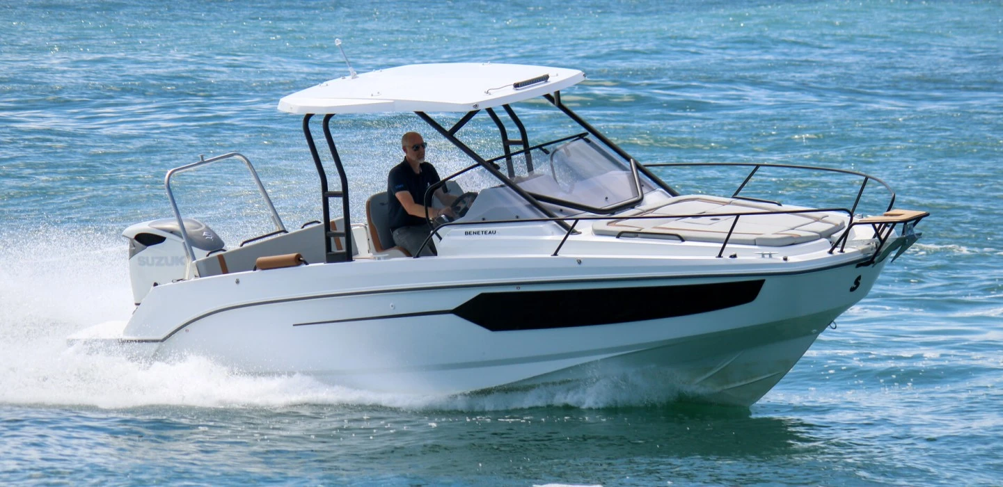 8 razones para amar la Beneteau Flyer 8