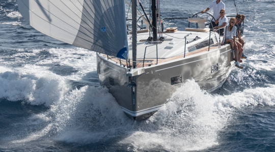 first_44_beneteau_first_44_04.JPG