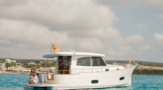menorquin_35_ht_fotos_catalogo_sasga_yachts_menorquin_35_ht_24.jpg