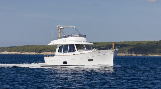 menorquin_42_fb_foto_catalogo_sasga_yachts_menorquin_42_fb_01_navegando.jpg