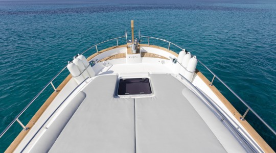 menorquin_42_fb_foto_catalogo_sasga_yachts_menorquin_42_fb_04_proa.jpg