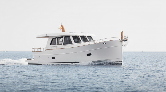menorquin_55_ht_foto_catalogo_sasga_yachts_menorquin_54_ht_01_navegando.jpg