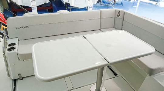 beneteau_antares_9_ob_v2_bc187731_4jpg.jpg