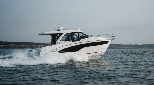 foto_catalago_beneteau_antares_9_ob_new_02.JPG