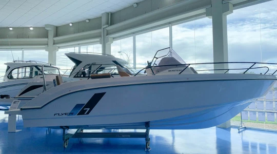 Beneteau Flyer 7 SunDeck