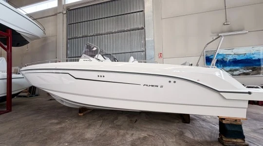 Beneteau Flyer 8 SpaceDeck
