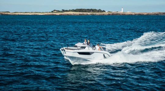 Beneteau Flyer 8 SunDeck