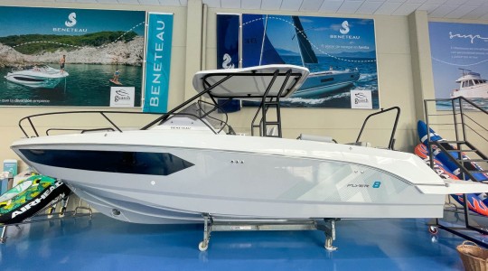 beneteau_flyer_8_sd_bc188630_2.jpg