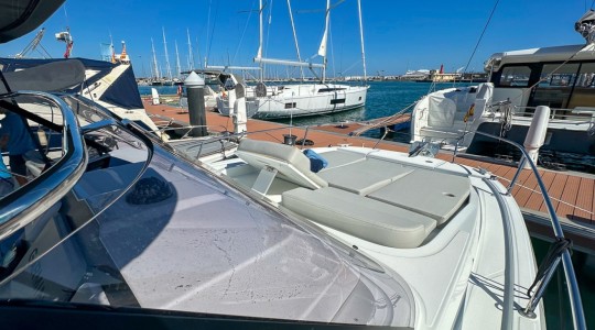 beneteau_flyer9sundeck_mestral_11.jpg